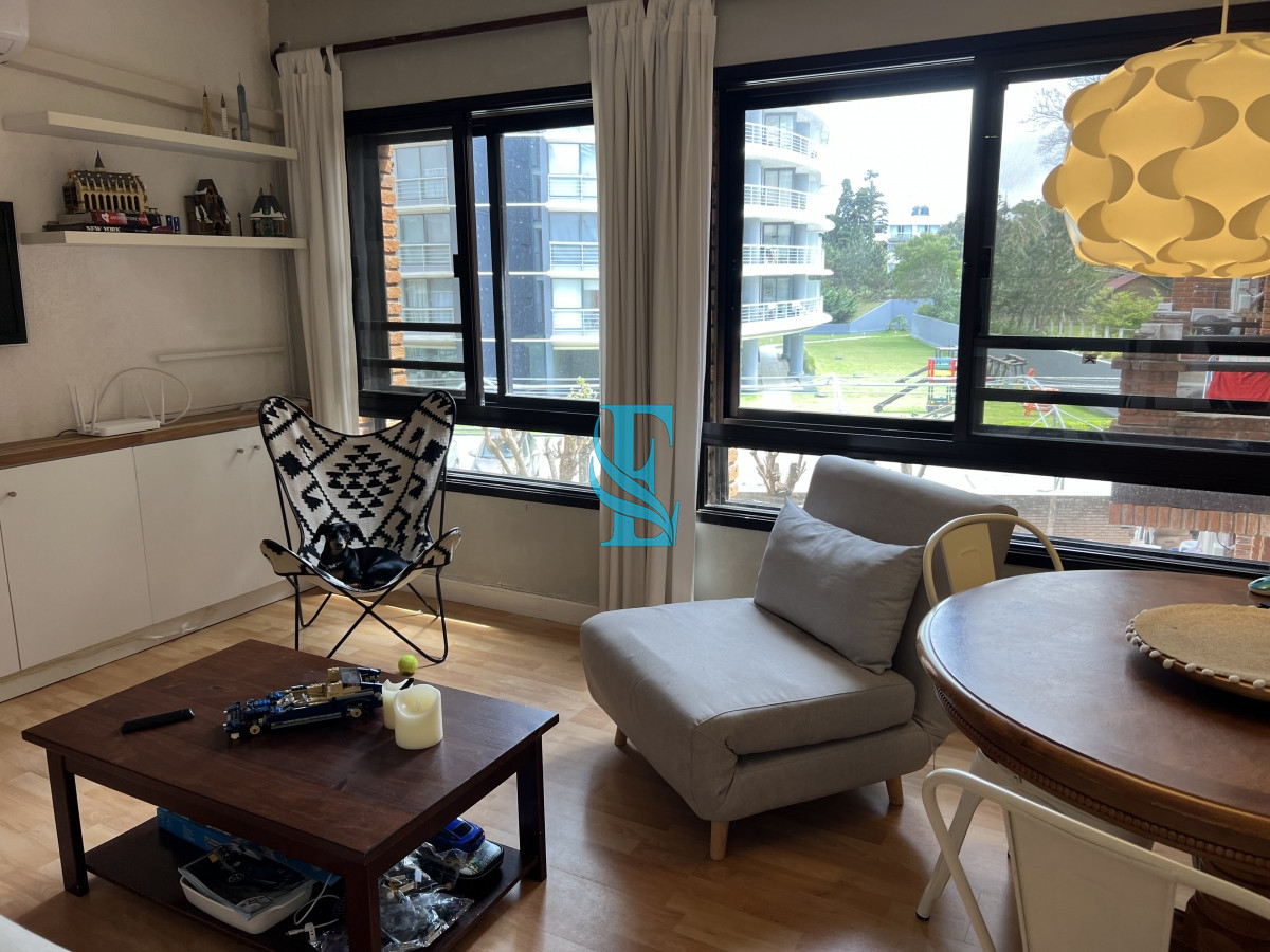 Apartamento ID.215 - zona shopping 