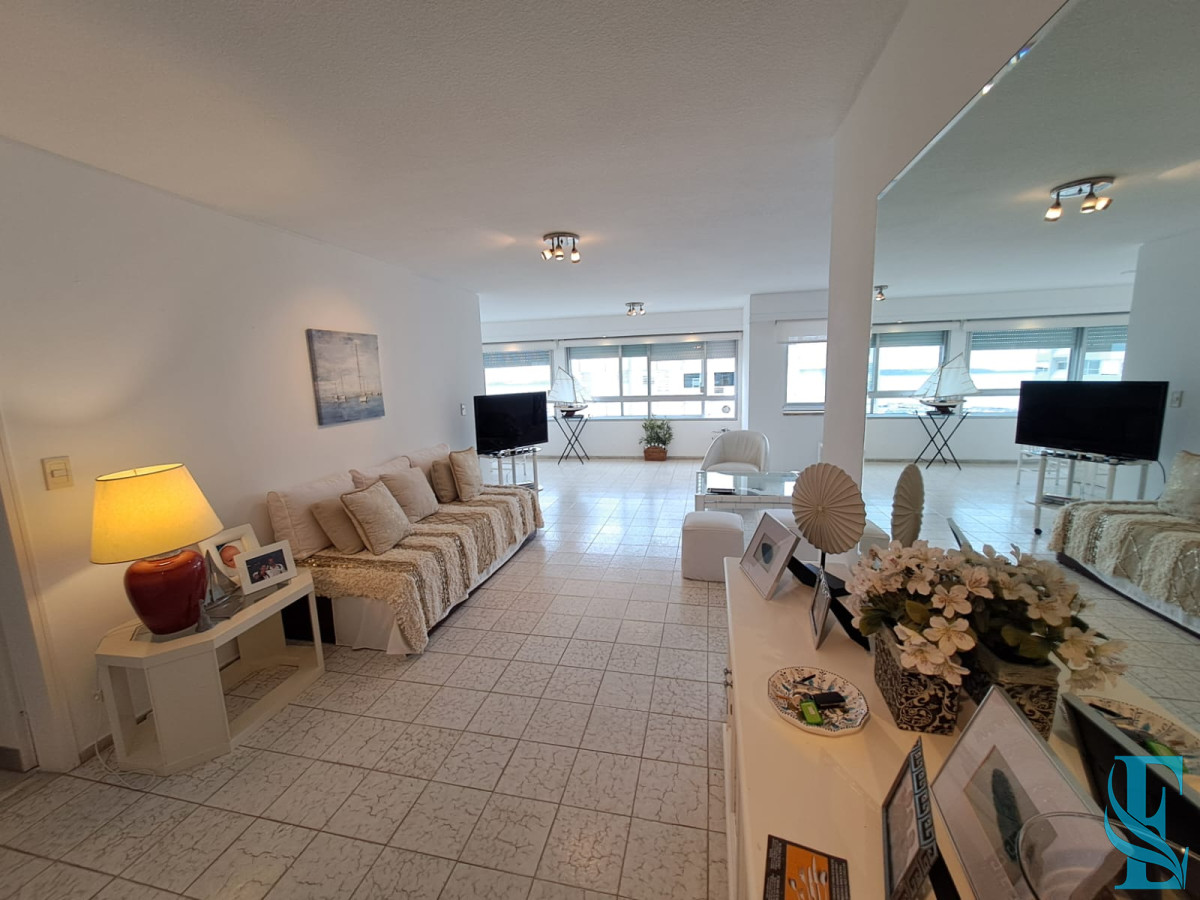 Apartamento ID.636 - TORRE VAN GOGH 