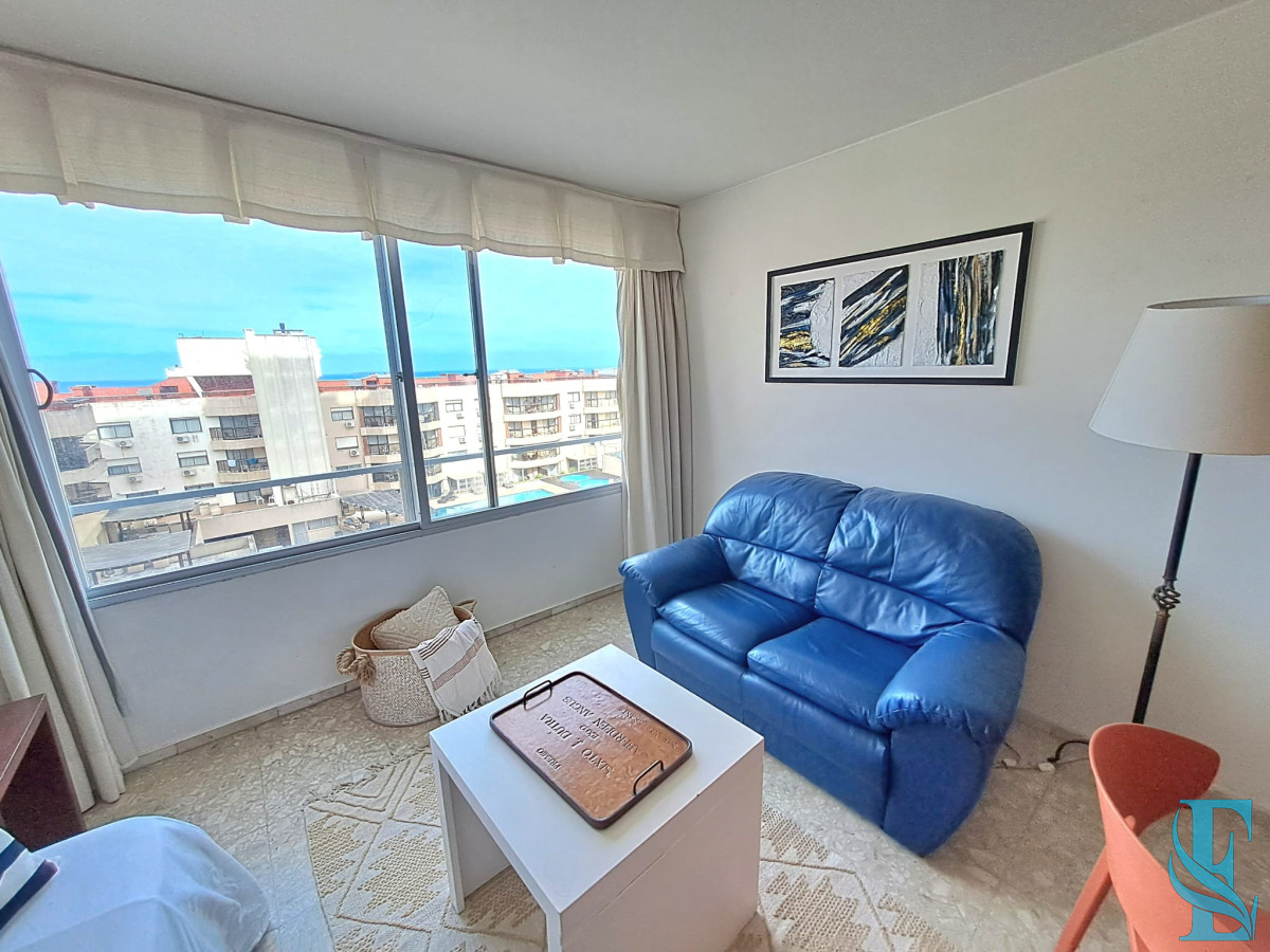 Apartamento ID.661 - Venta. Península, 1 dormitorio y medio garaje.