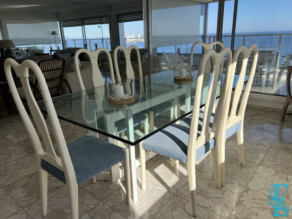 Apartamento ID.645 - Retasado. Espectacular apartamento en venta en primera linea mansa