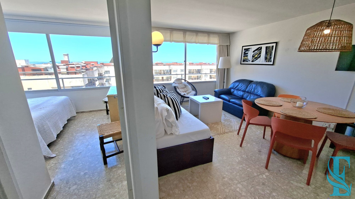 Apartamento ID.661 - Venta. Península, 1 dormitorio y medio garaje.