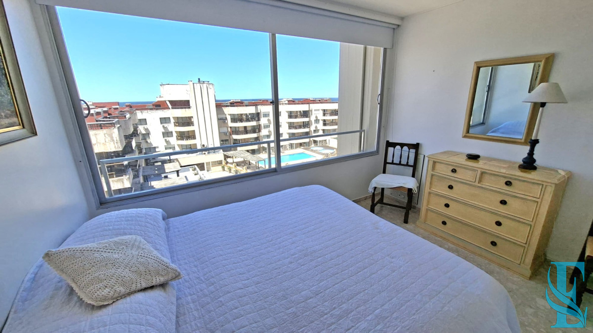 Apartamento ID.661 - Venta. Península, 1 dormitorio y medio garaje.