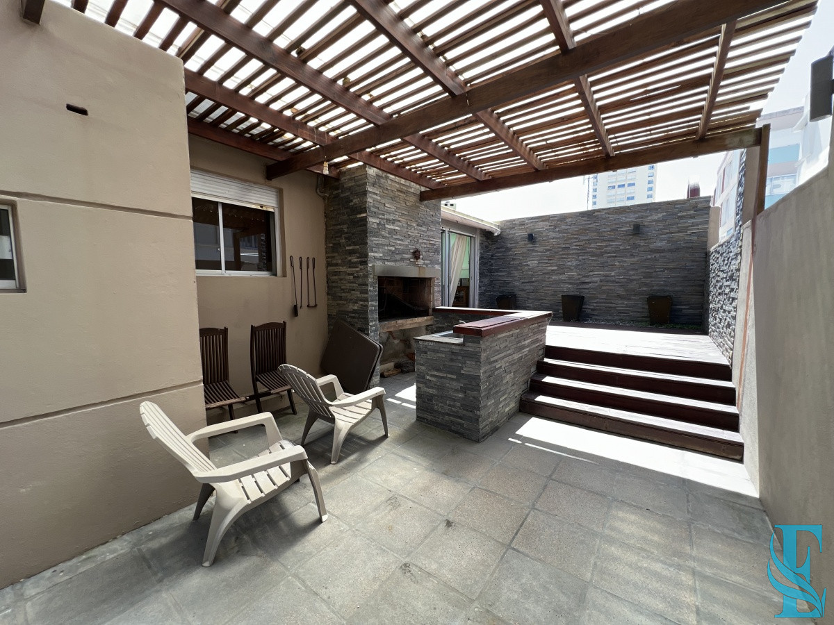 Apartamento ID.60 - A PASOS DE EL EMIR CON PISCINA Y PARRILLERO