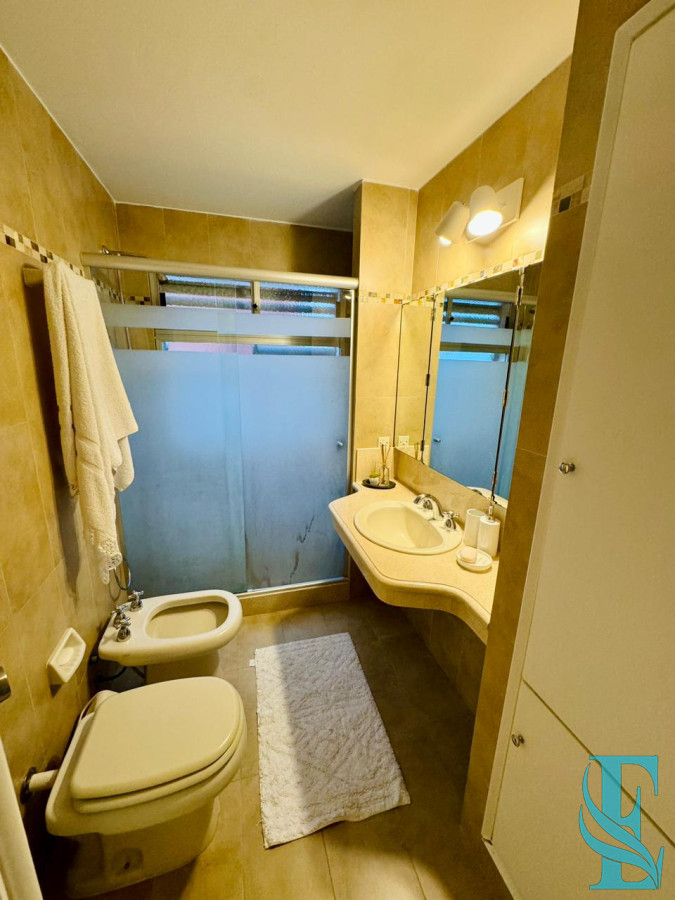 Apartamento ID.645 - Retasado. Espectacular apartamento en venta en primera linea mansa