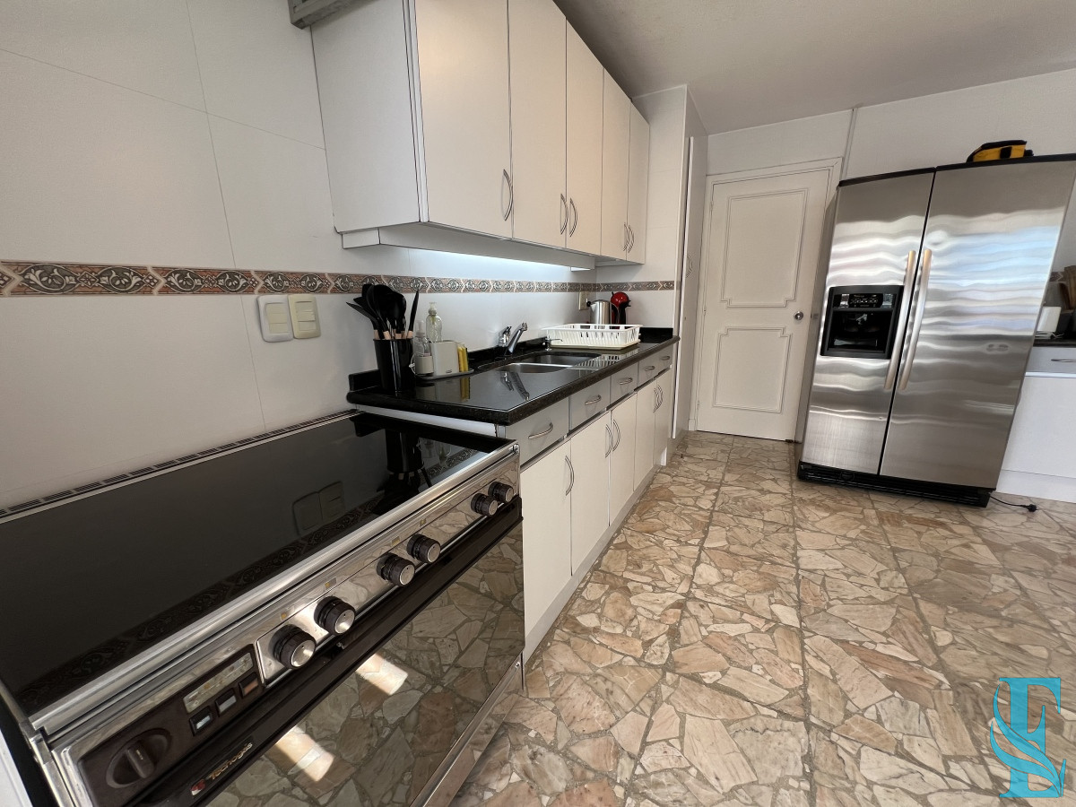 Apartamento ID.645 - Retasado. Espectacular apartamento en venta en primera linea mansa