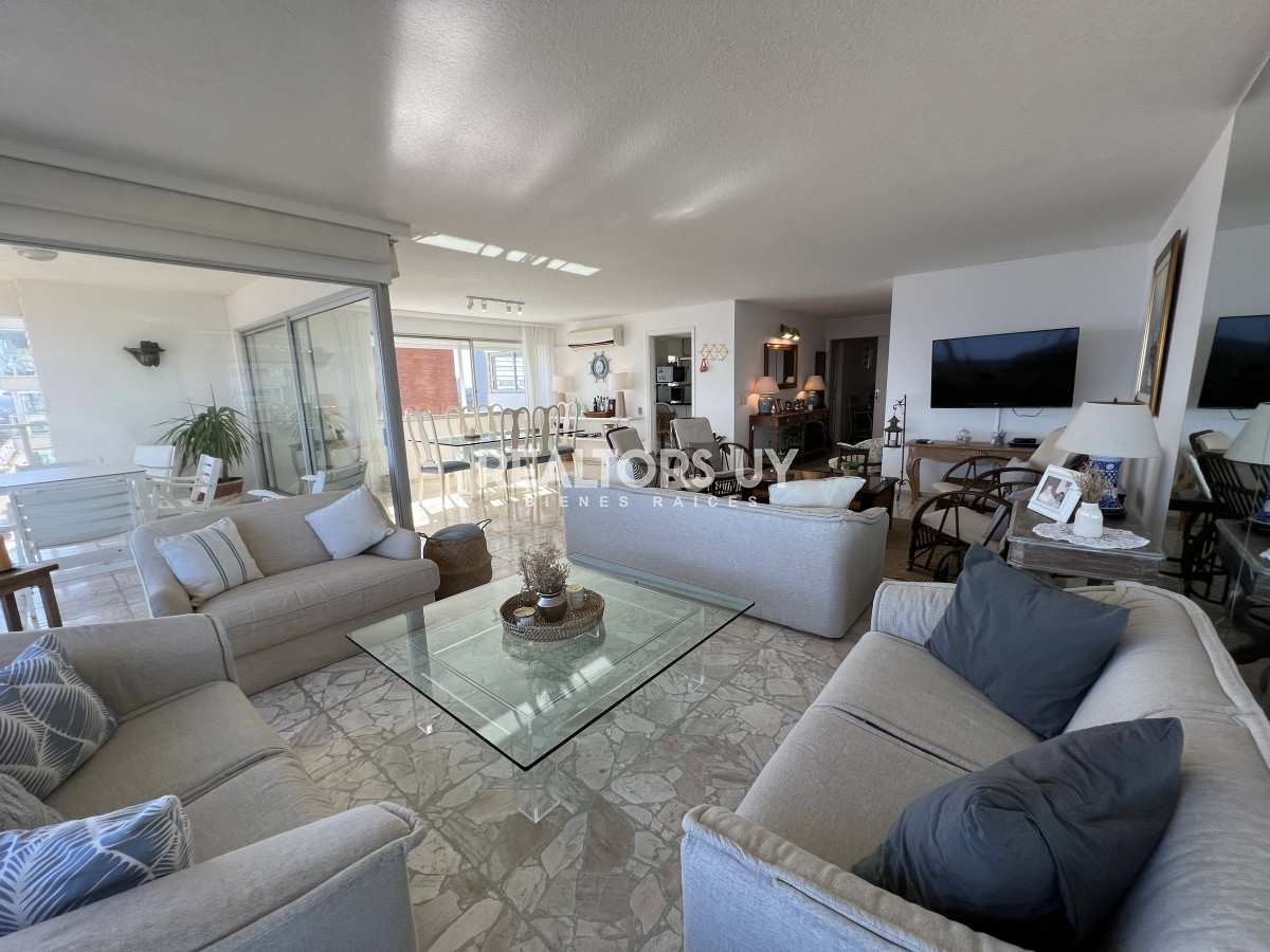 Apartamento ID.463 - primera linea mansa