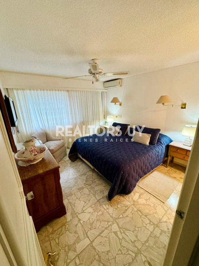 Apartamento ID.463 - primera linea mansa