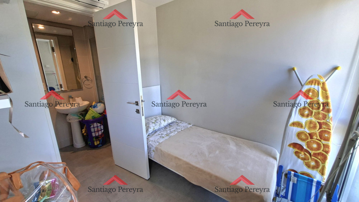 Apartamento ID.16727 - Excepcional plata en primera linea mansa