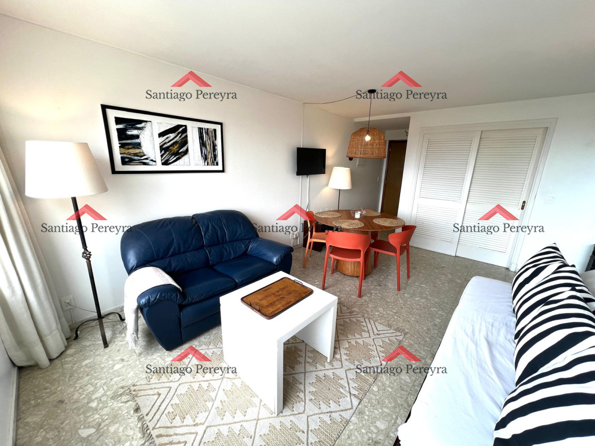 Apartamento ID.16356 - Venta. Península, 1 dormitorio y medio garaje.