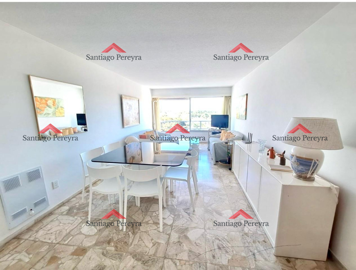 Apartamento ID.16753 - En venta primera linea playa mansa apartamento de 2 dormitorios y medio