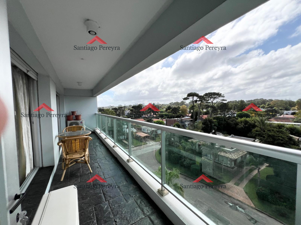 Apartamento ID.15784 - Mansa, edificio con servicios. Parada 8.
