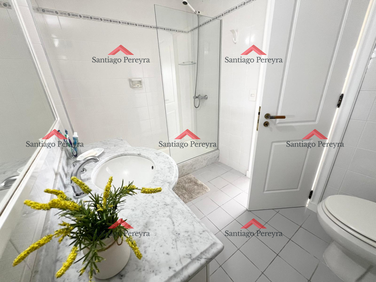 Apartamento ID.15784 - Mansa, edificio con servicios. Parada 8.