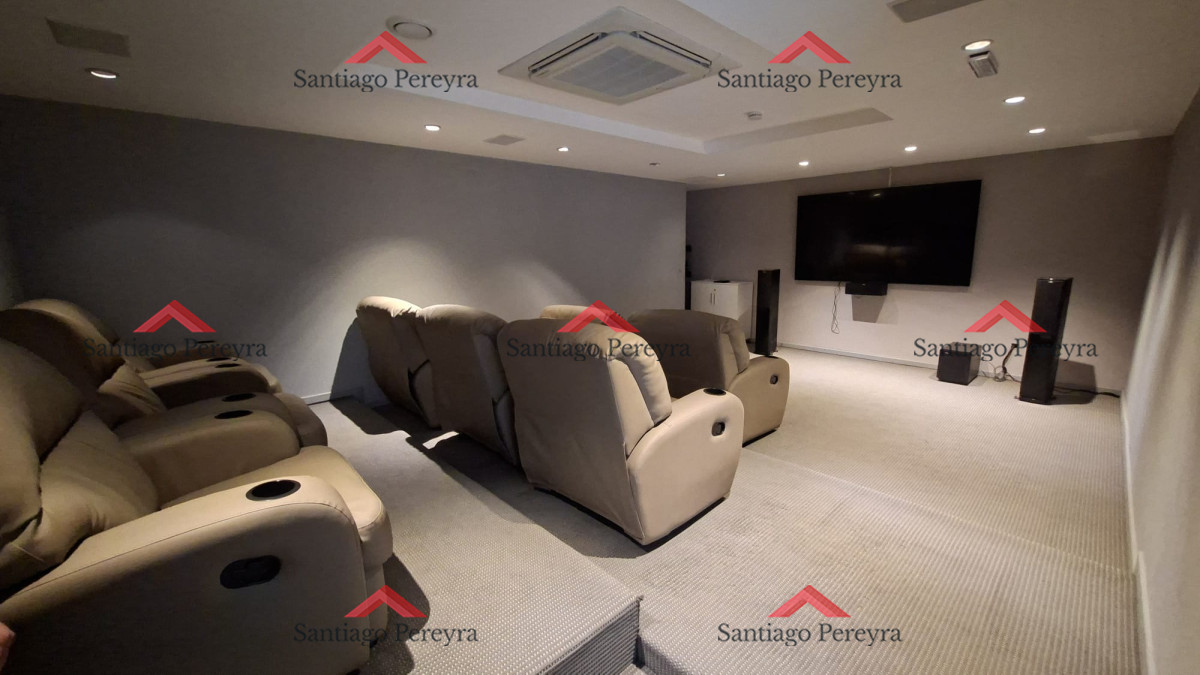 Apartamento ID.16727 - Excepcional plata en primera linea mansa