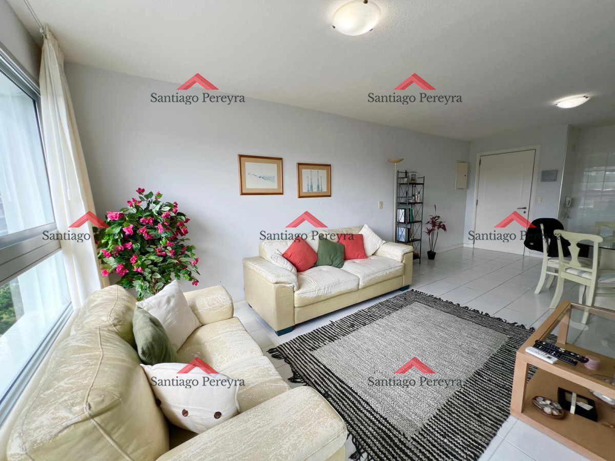 Apartamento ID.15784 - Mansa, edificio con servicios. Parada 8.