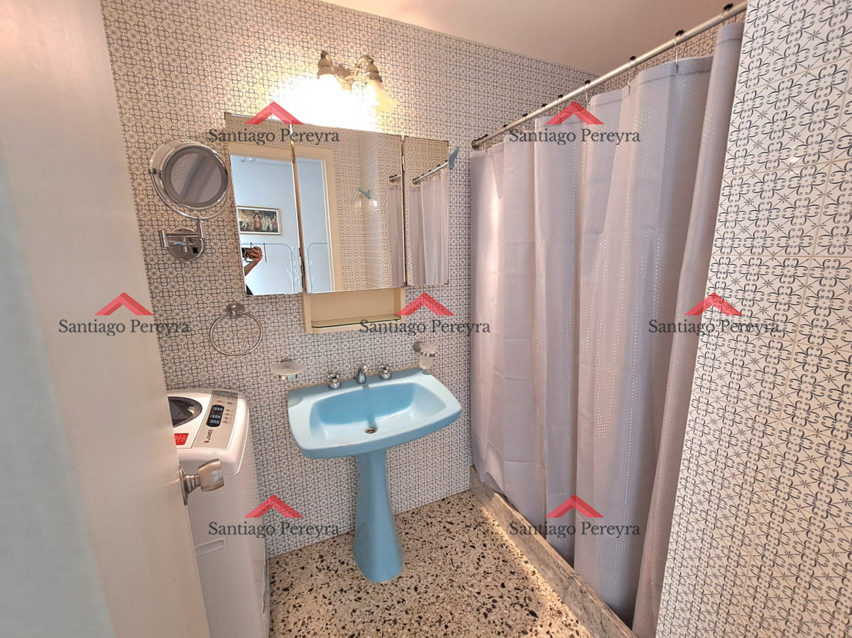 Apartamento ID.16356 - Venta. Península, 1 dormitorio y medio garaje.