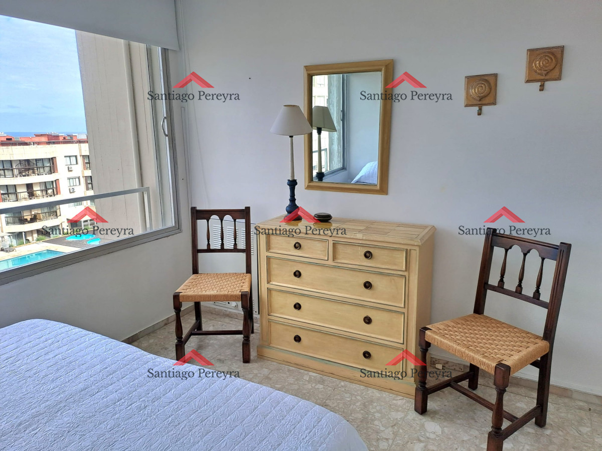 Apartamento ID.16356 - Venta. Península, 1 dormitorio y medio garaje.