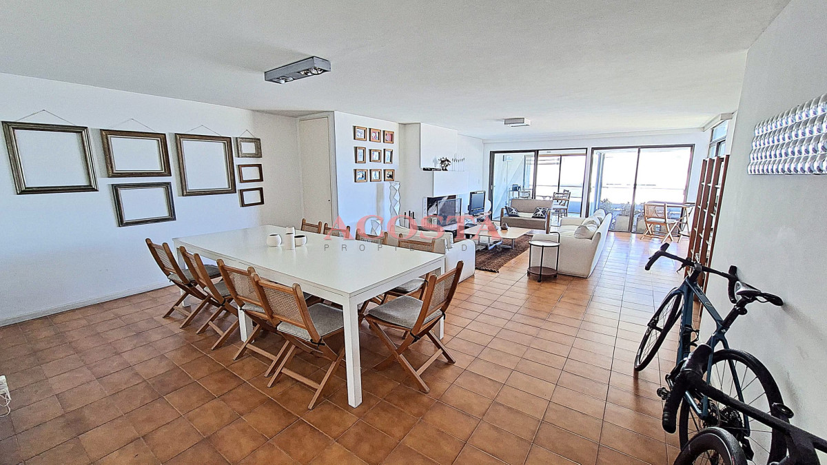 Apartamento ID.208 - apartamento en venta a pasos del mar 4 dormitorios 