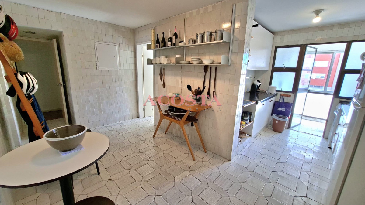 Apartamento ID.208 - apartamento en venta a pasos del mar 4 dormitorios 