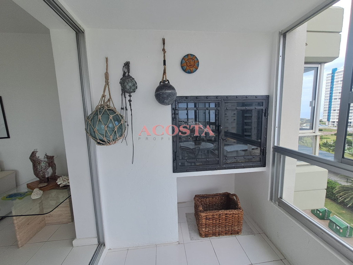 Apartamento ID.217 - Apartamento en Brava - Punta del Este con vista y parrillero. 