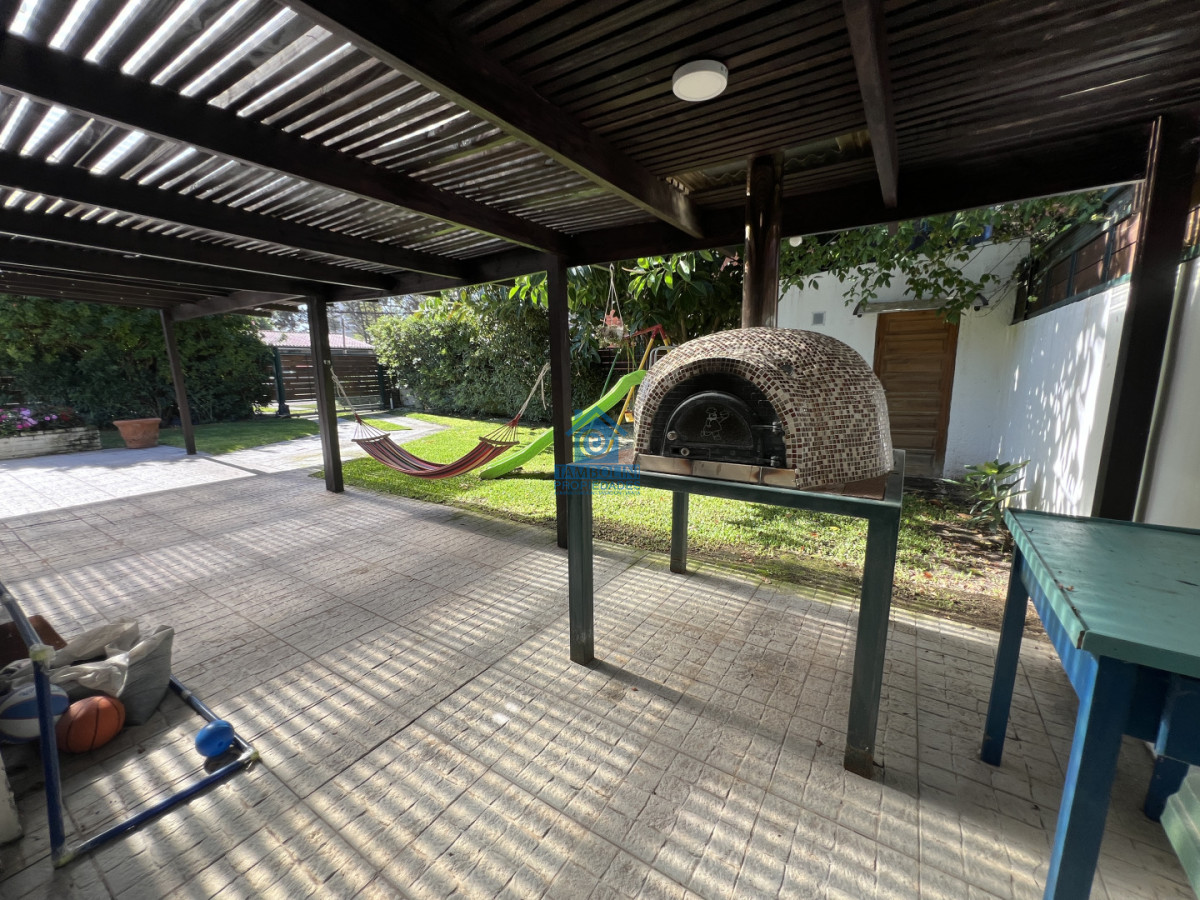 Casa ID.1165 - Hermosa Casa en Venta en Aidy Grill - Brava -Punta del Este 