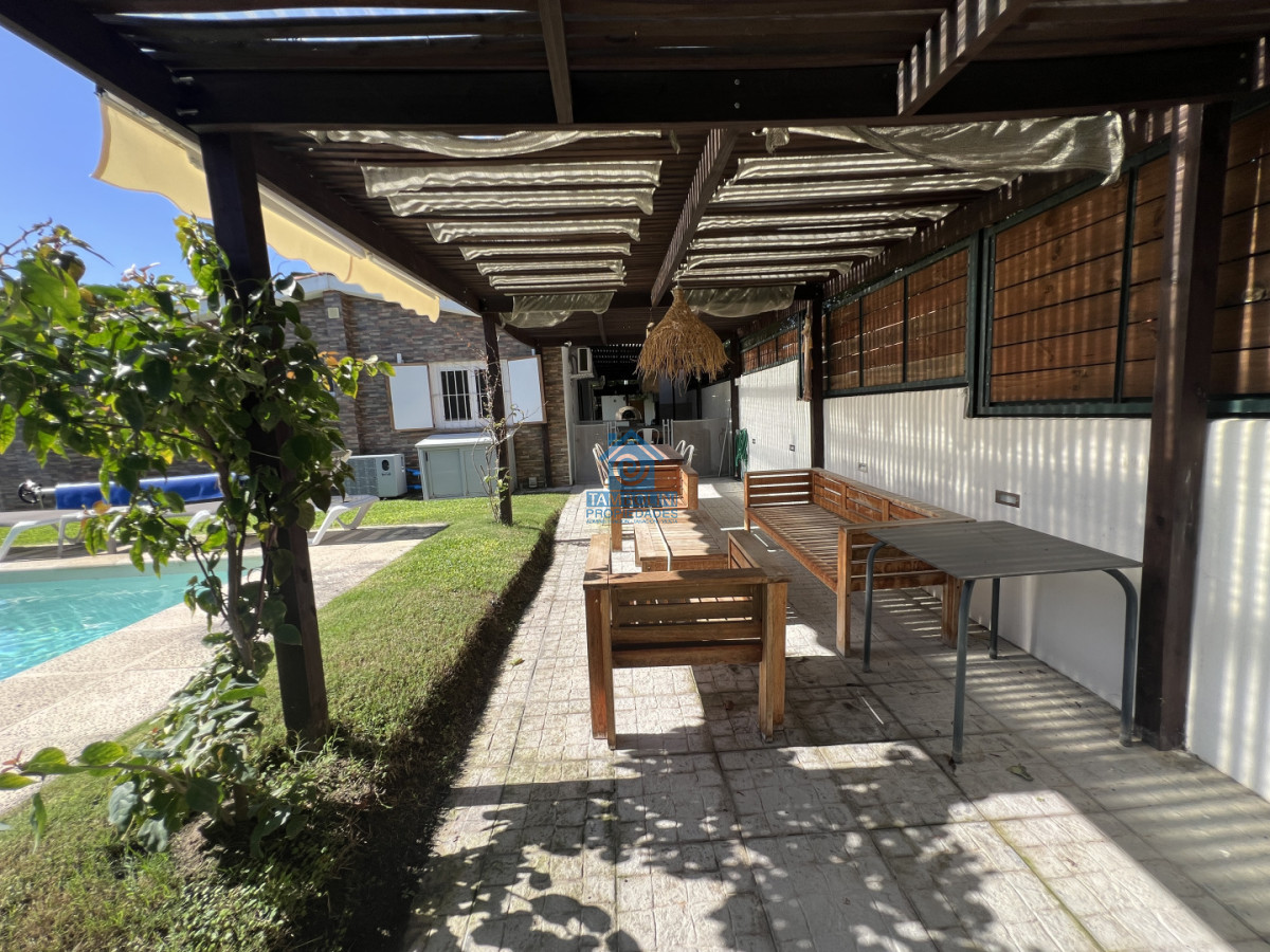 Casa ID.1165 - Hermosa Casa en Venta en Aidy Grill - Brava -Punta del Este 