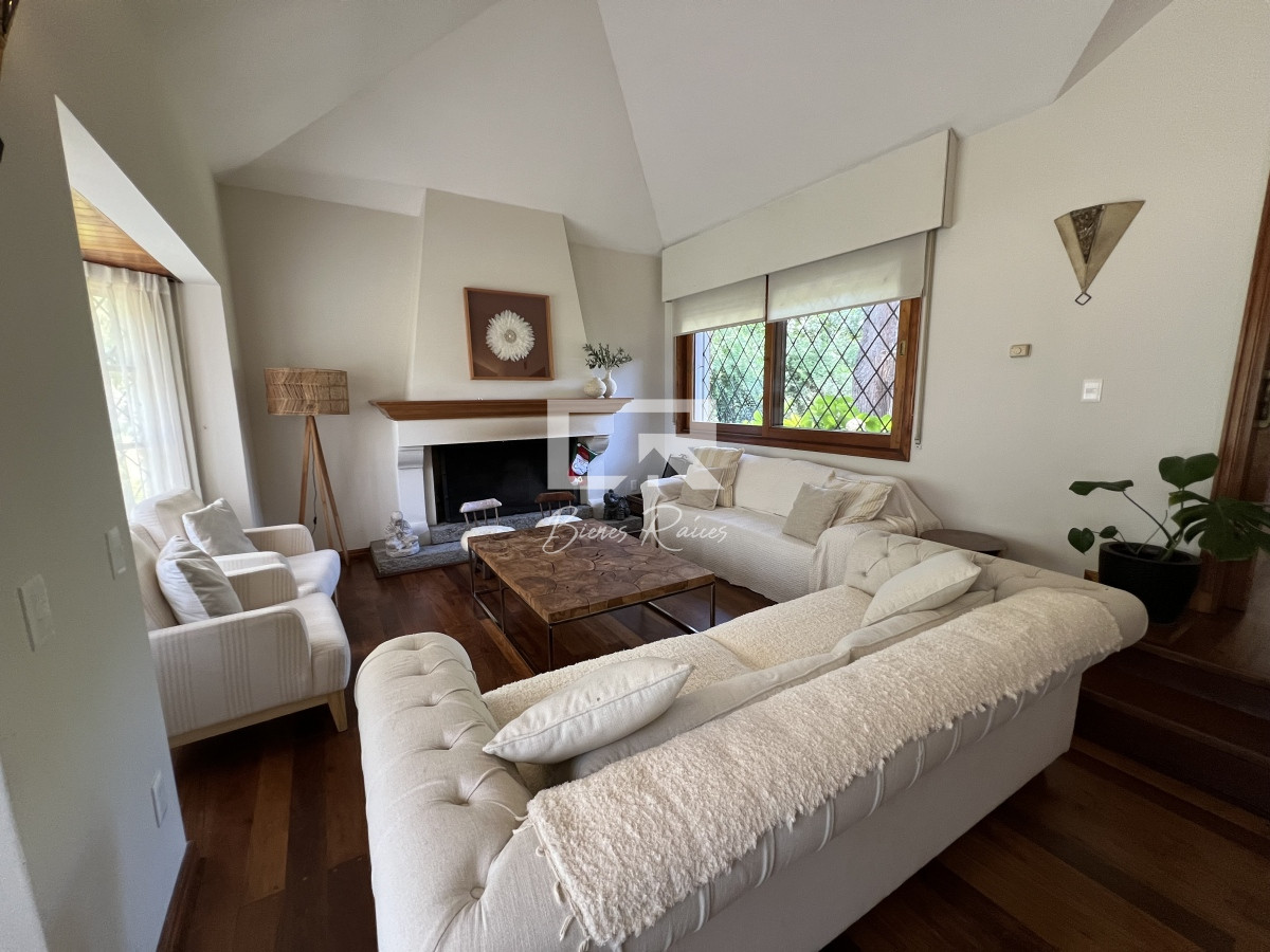 Casa ID.478 - Casa en lugano, 5 dormitorios 4 baños y dependencias de servicios