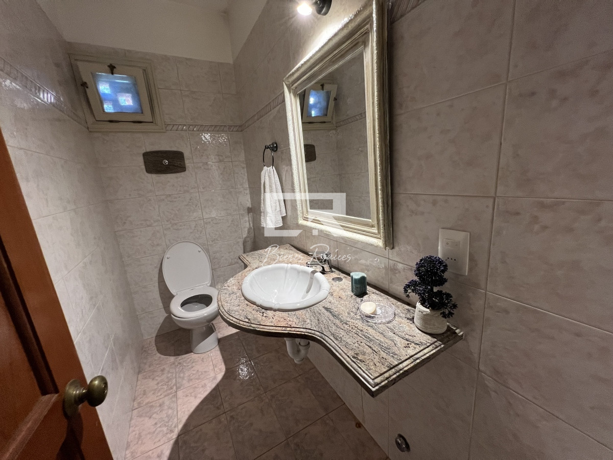 Casa ID.478 - Casa en lugano, 5 dormitorios 4 baños y dependencias de servicios