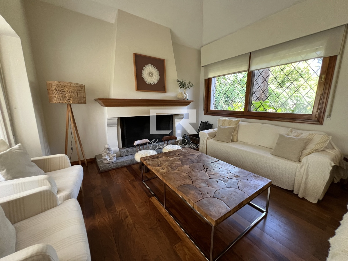 Casa ID.478 - Casa en lugano, 5 dormitorios 4 baños y dependencias de servicios