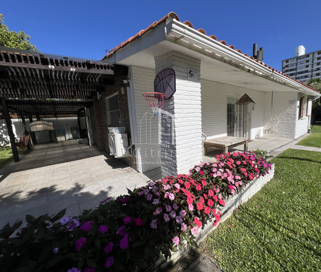 Casa ID.2354 - casa en venta en brava, aidy grill, punta del este