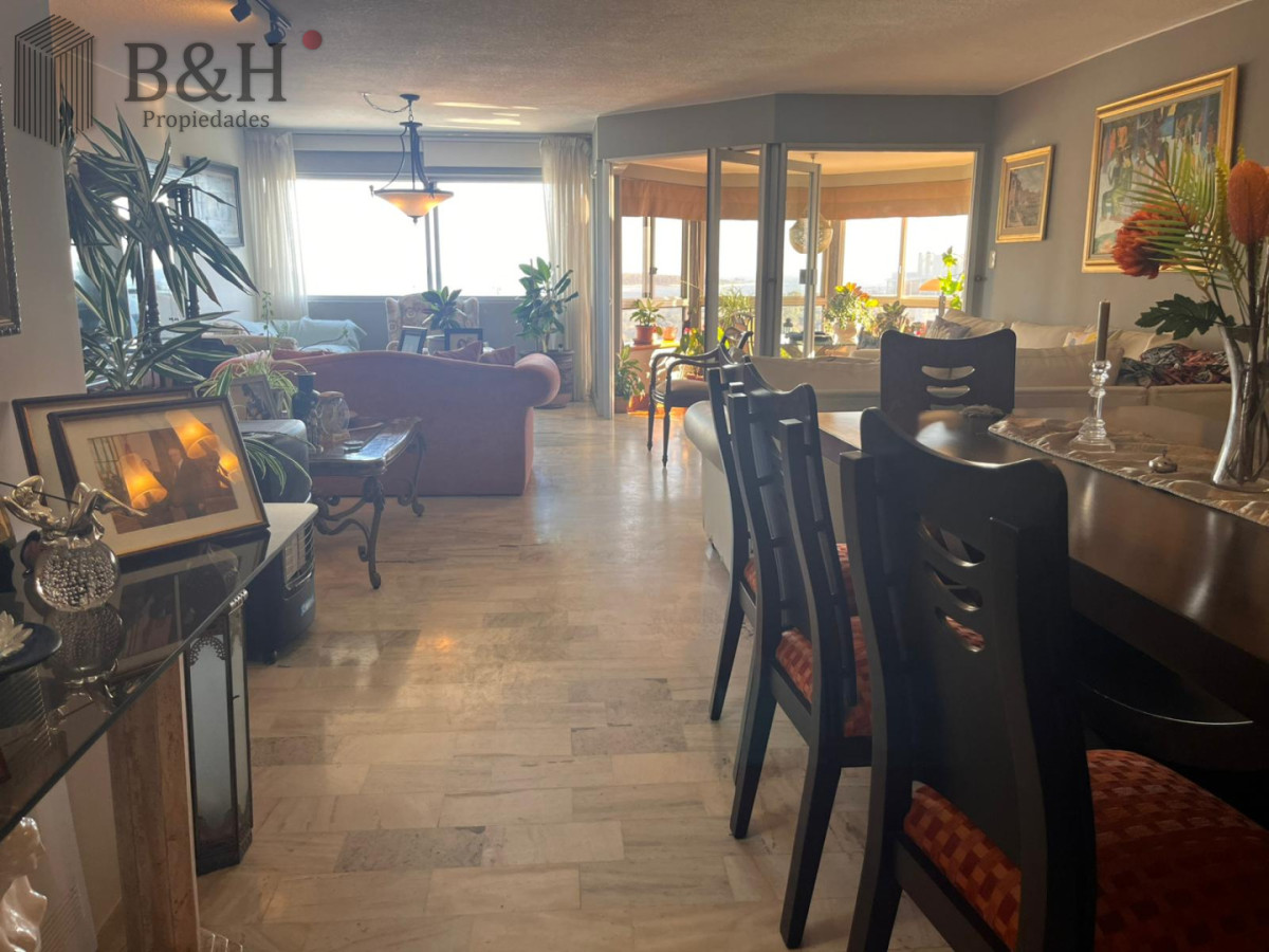 Apartamento ID.8098 - Roosevelt, en venta 3 dormitorios mas dependencia