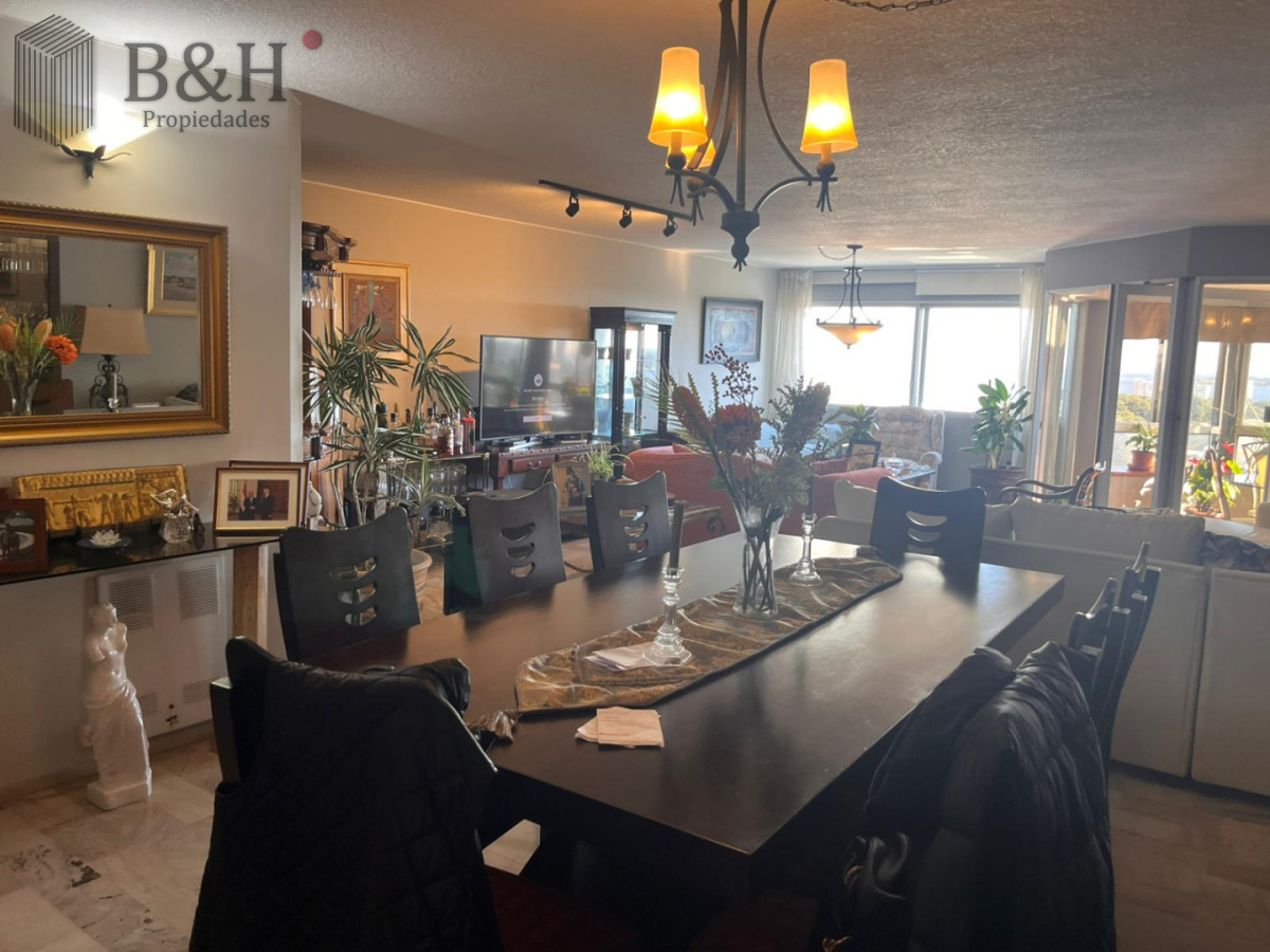 Apartamento ID.8098 - Roosevelt, en venta 3 dormitorios mas dependencia