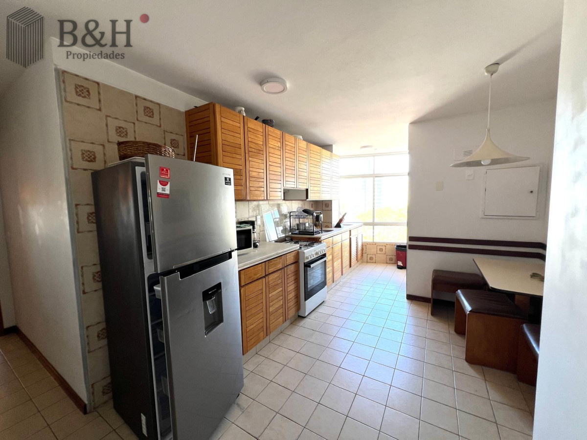 Apartamento ID.5385 - apartamento en venta zona shopping punta, 2 dormitorios y dependencia