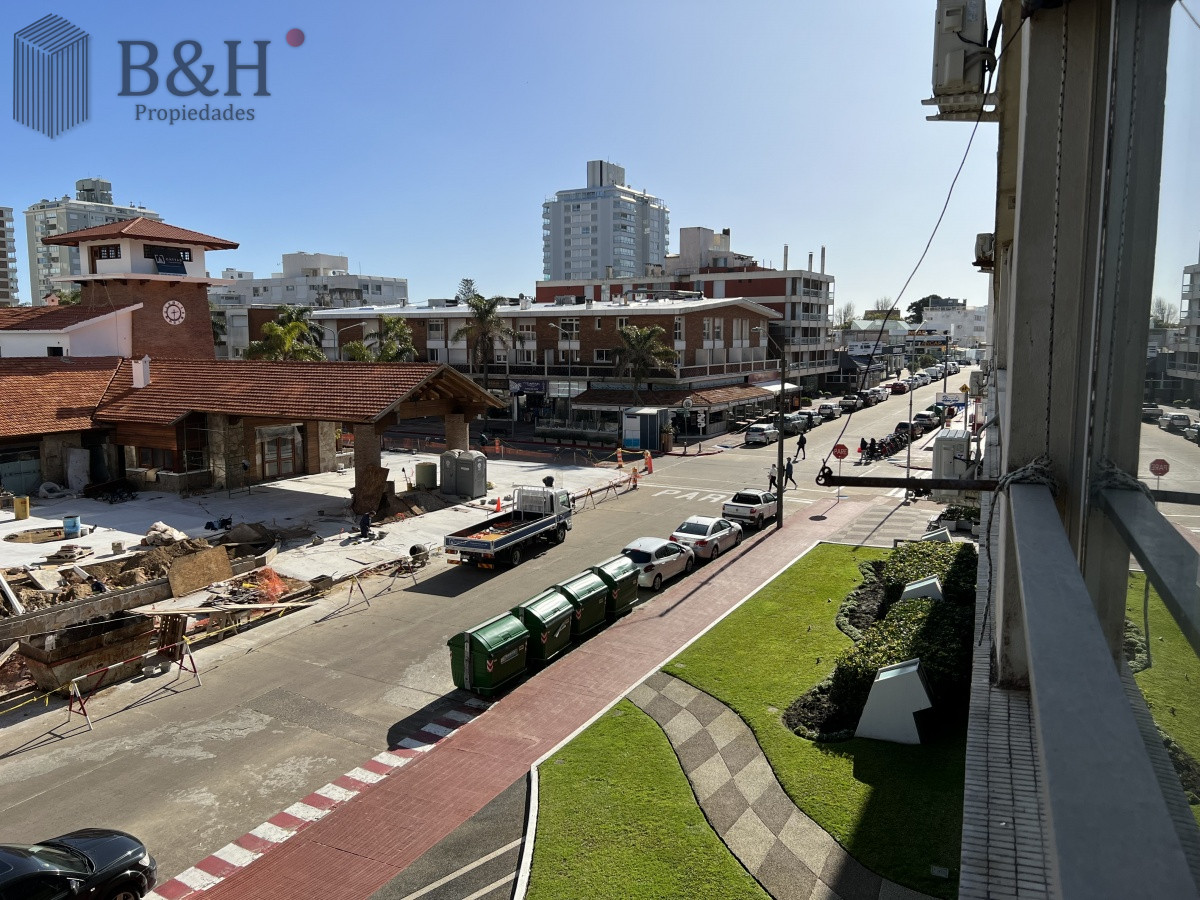Península. apartamento en venta - BYH6093A