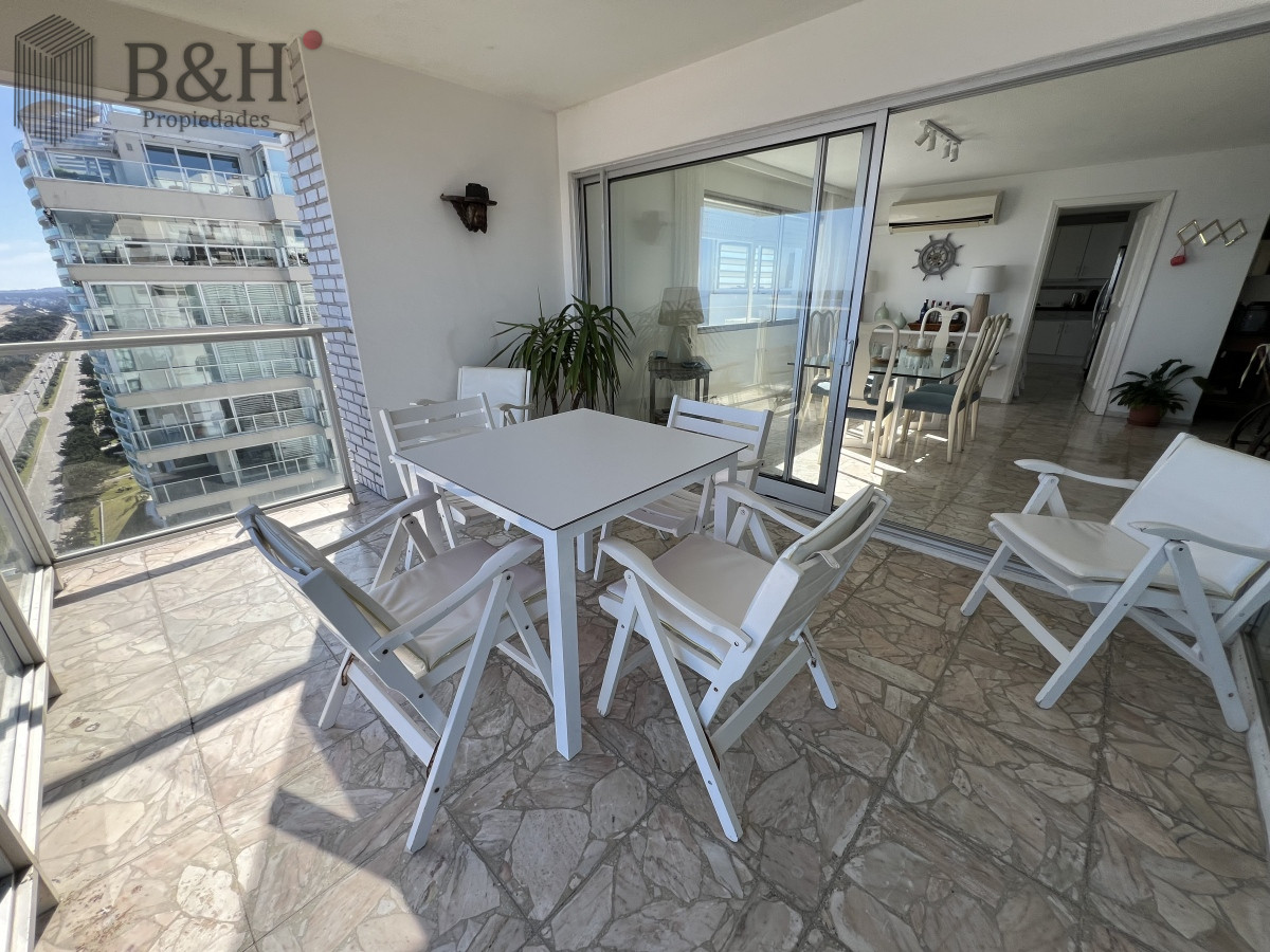 Apartamento ID.4251 - primera linea mansa