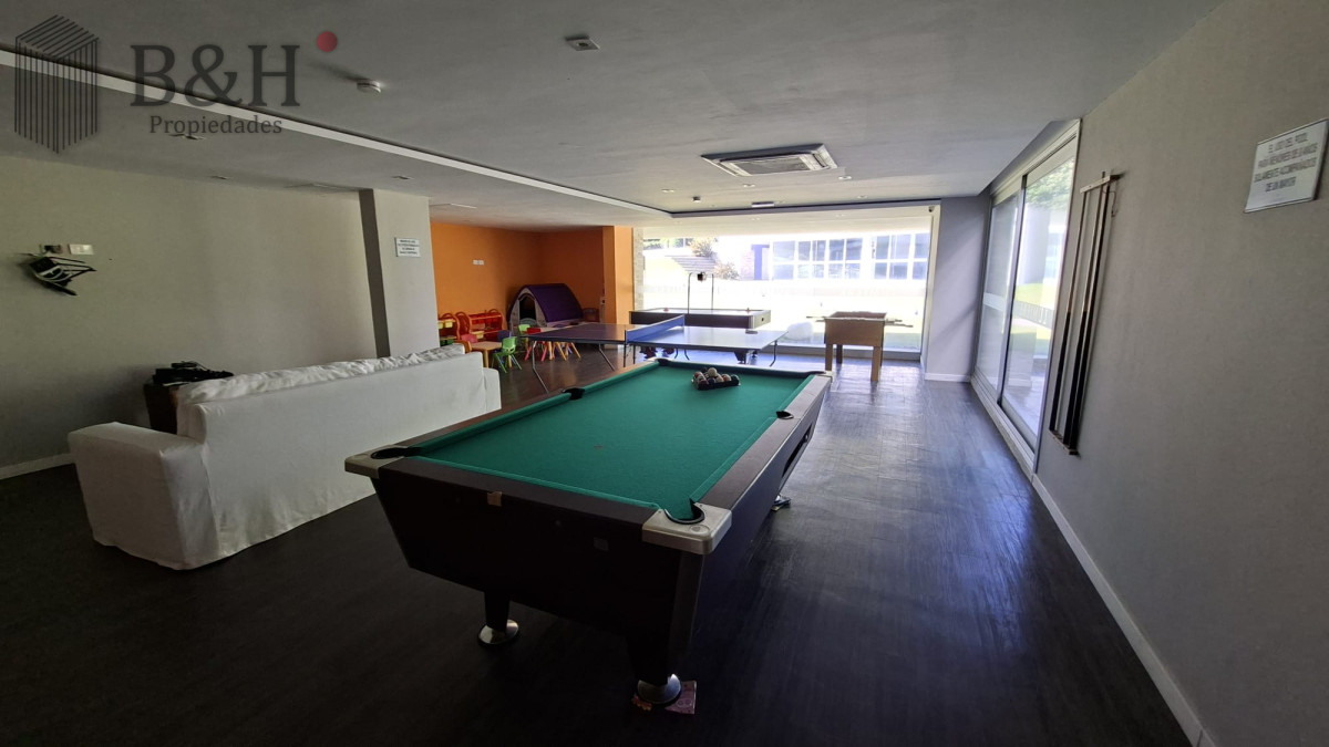 Apartamento ID.5969 - Excepcional plata en primera linea mansa 