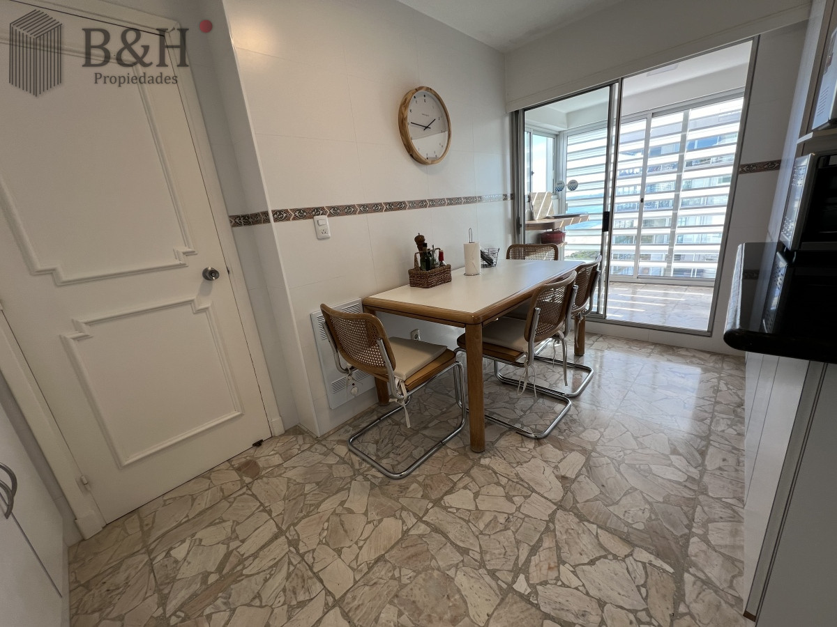 Apartamento ID.4251 - primera linea mansa