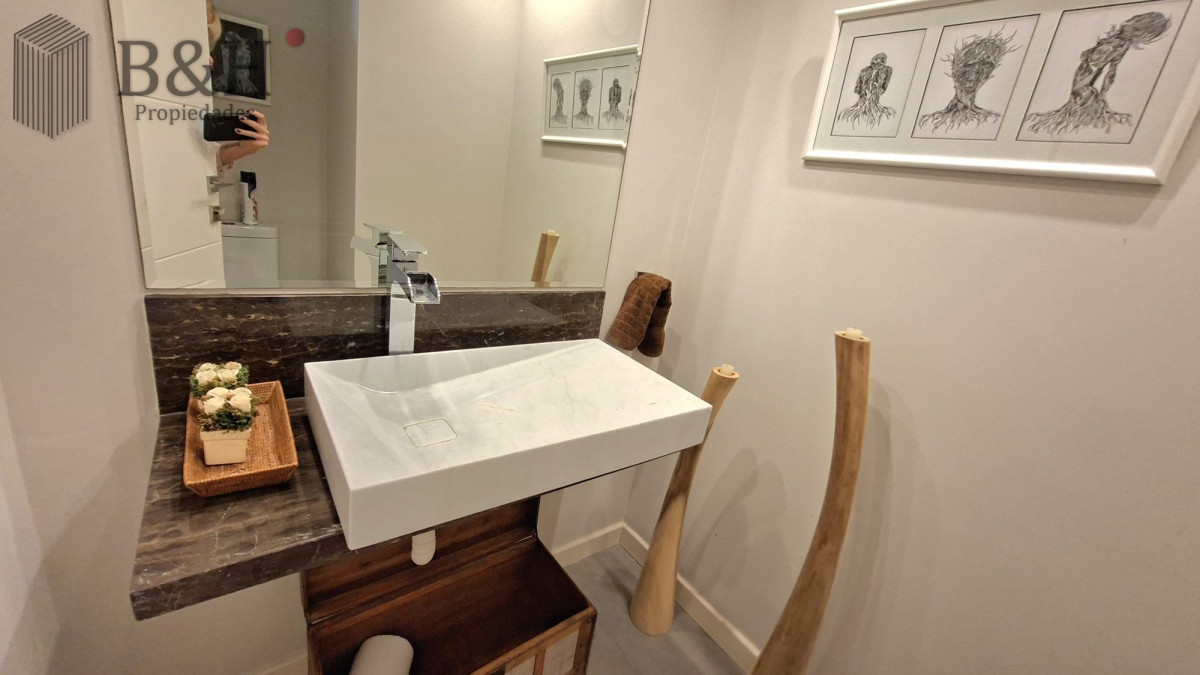 Apartamento ID.5969 - Excepcional plata en primera linea mansa 