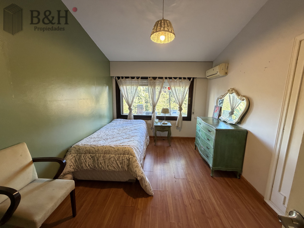Casa ID.7549 - Hermosa casa en  Playa Mansa -  Punta del Este