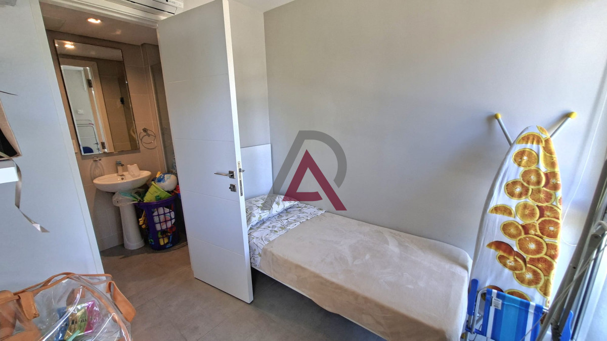 Apartamento ID.262 - VENTA APARTAMENTO en PDE- Excepcional planta en primera linea mansa 