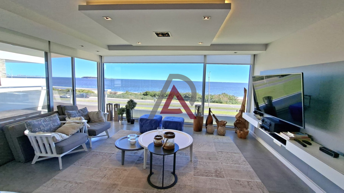 Apartamento ID.262 - VENTA APARTAMENTO en PDE- Excepcional planta en primera linea mansa 