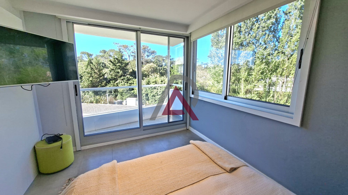 Apartamento ID.262 - VENTA APARTAMENTO en PDE- Excepcional planta en primera linea mansa 