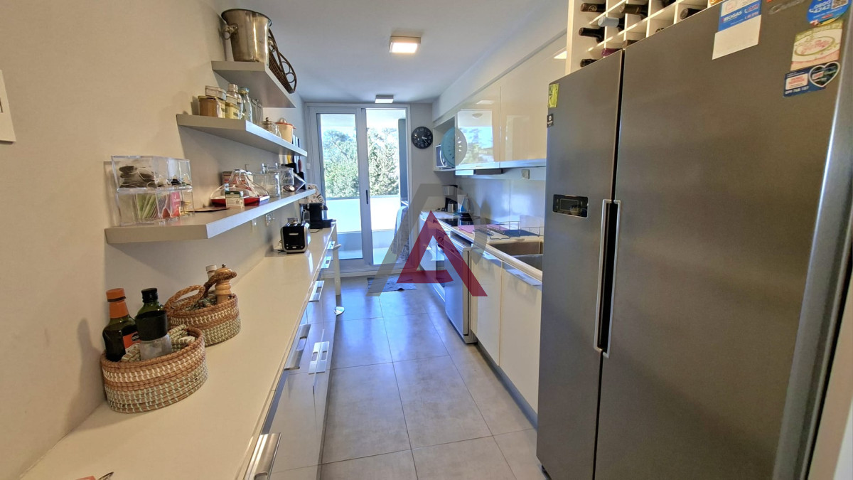 Apartamento ID.262 - VENTA APARTAMENTO en PDE- Excepcional planta en primera linea mansa 