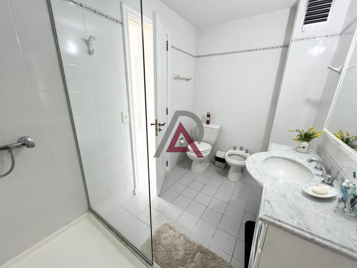 Apartamento ID.150 - Mansa, edificio con servicios. Parada 8.