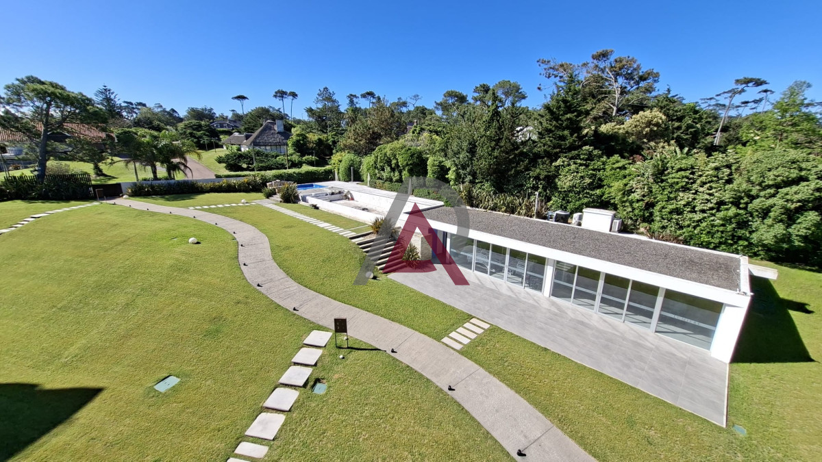 Apartamento ID.262 - VENTA APARTAMENTO en PDE- Excepcional planta en primera linea mansa 