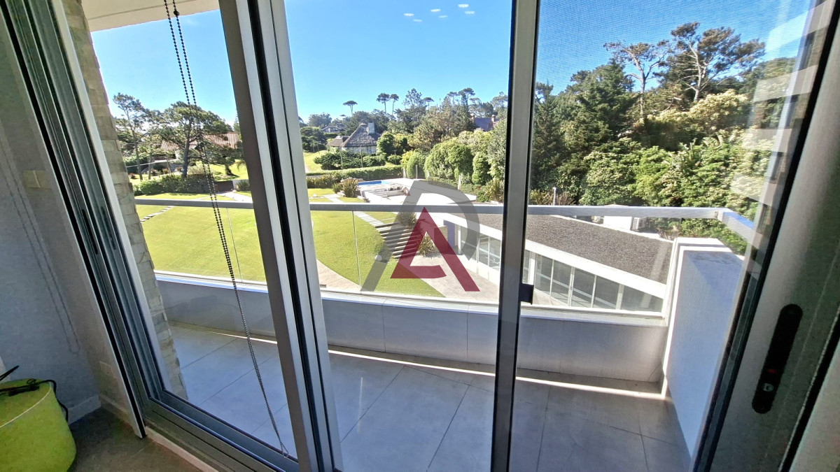 Apartamento ID.262 - VENTA APARTAMENTO en PDE- Excepcional planta en primera linea mansa 