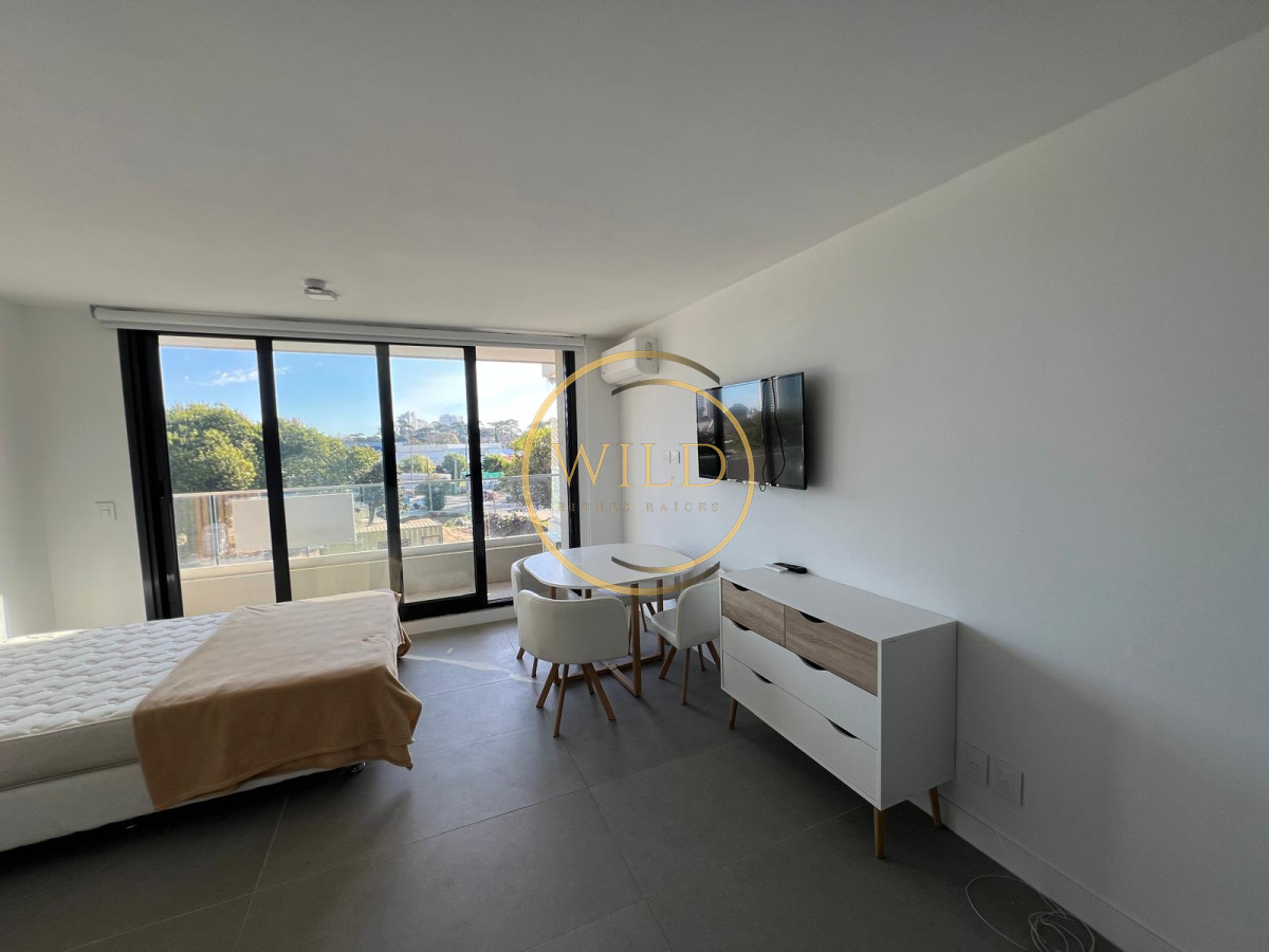 Apartamento ID.2485 - Apartamento mono ambiente en venta y alquiler punta del este.