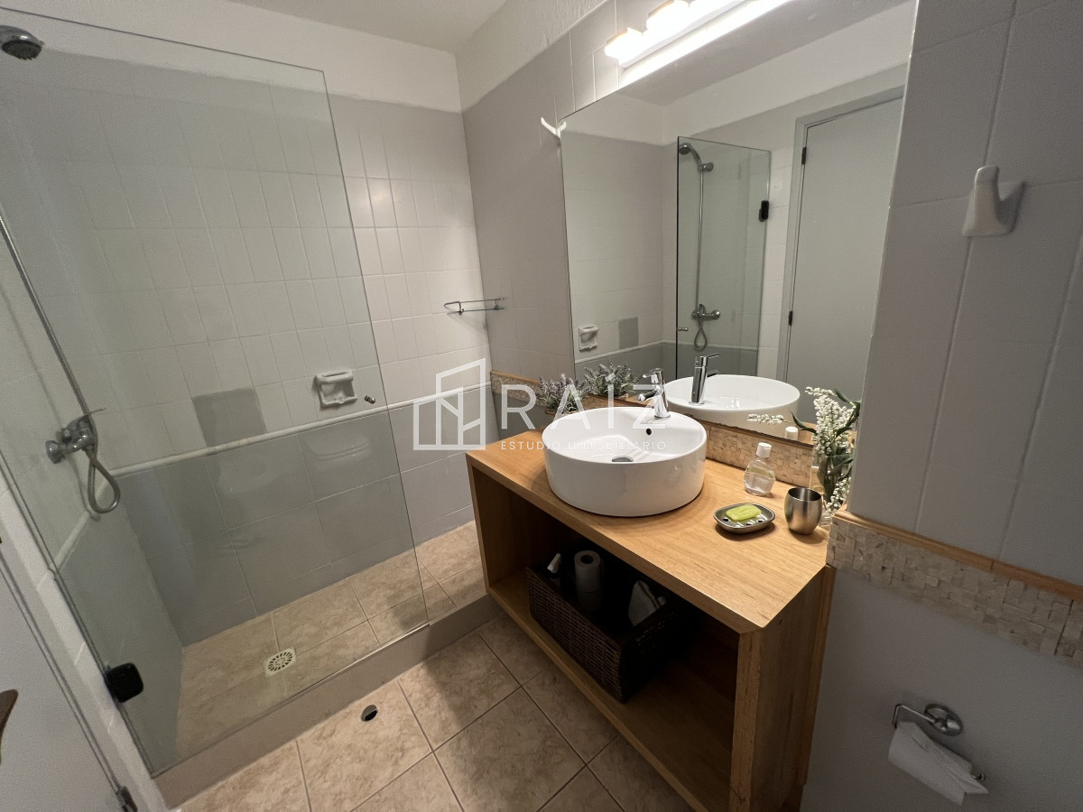 Apartamento ID.11863 - Apartamento DE 1 DORMITORIO EN VENTA en Península - Punta del Este