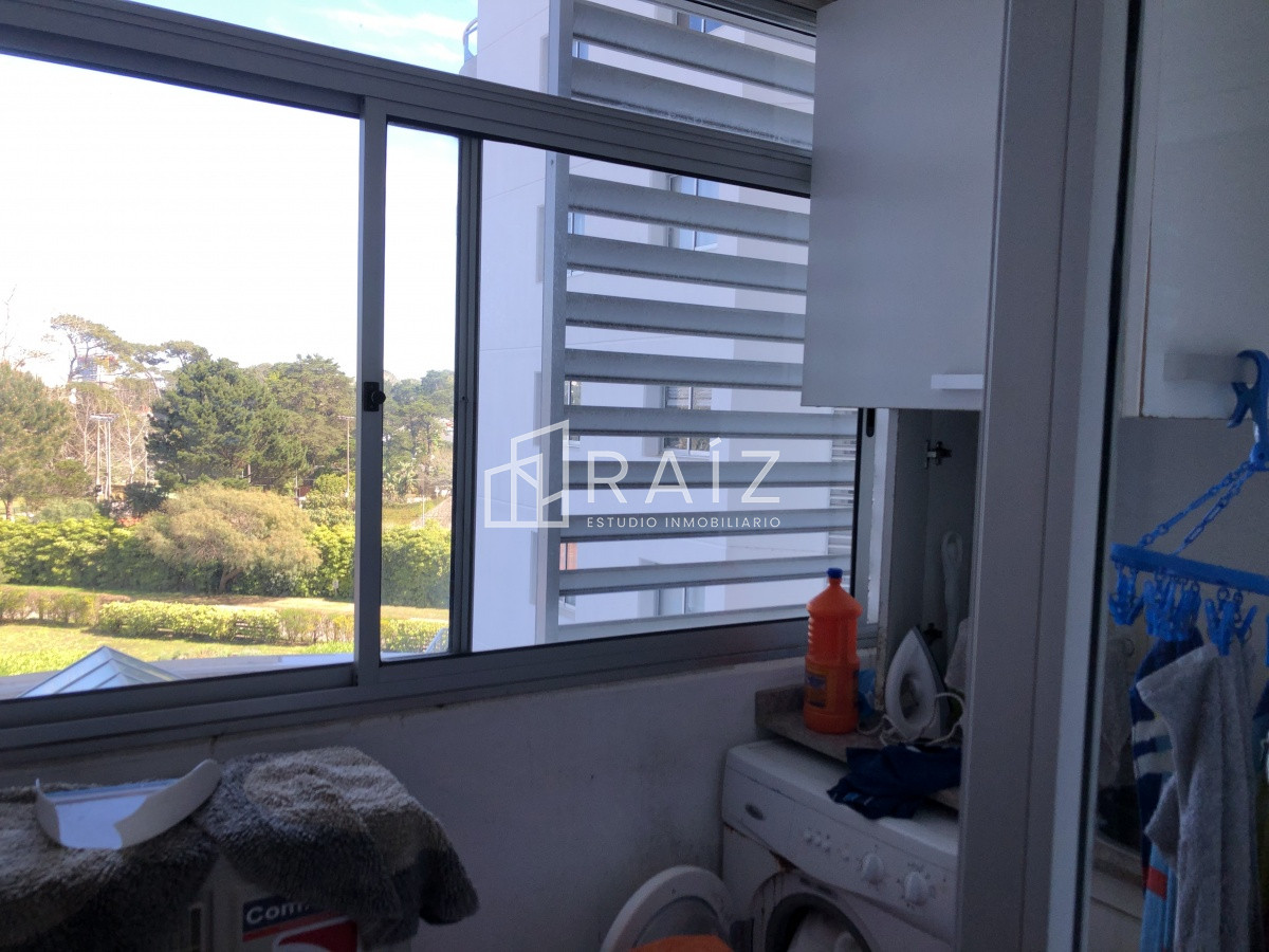 Apartamento ID.10393 - APARTAMENTO EN VENTA 3 DORMITORIOS + DEPENDENCIA BRAVA