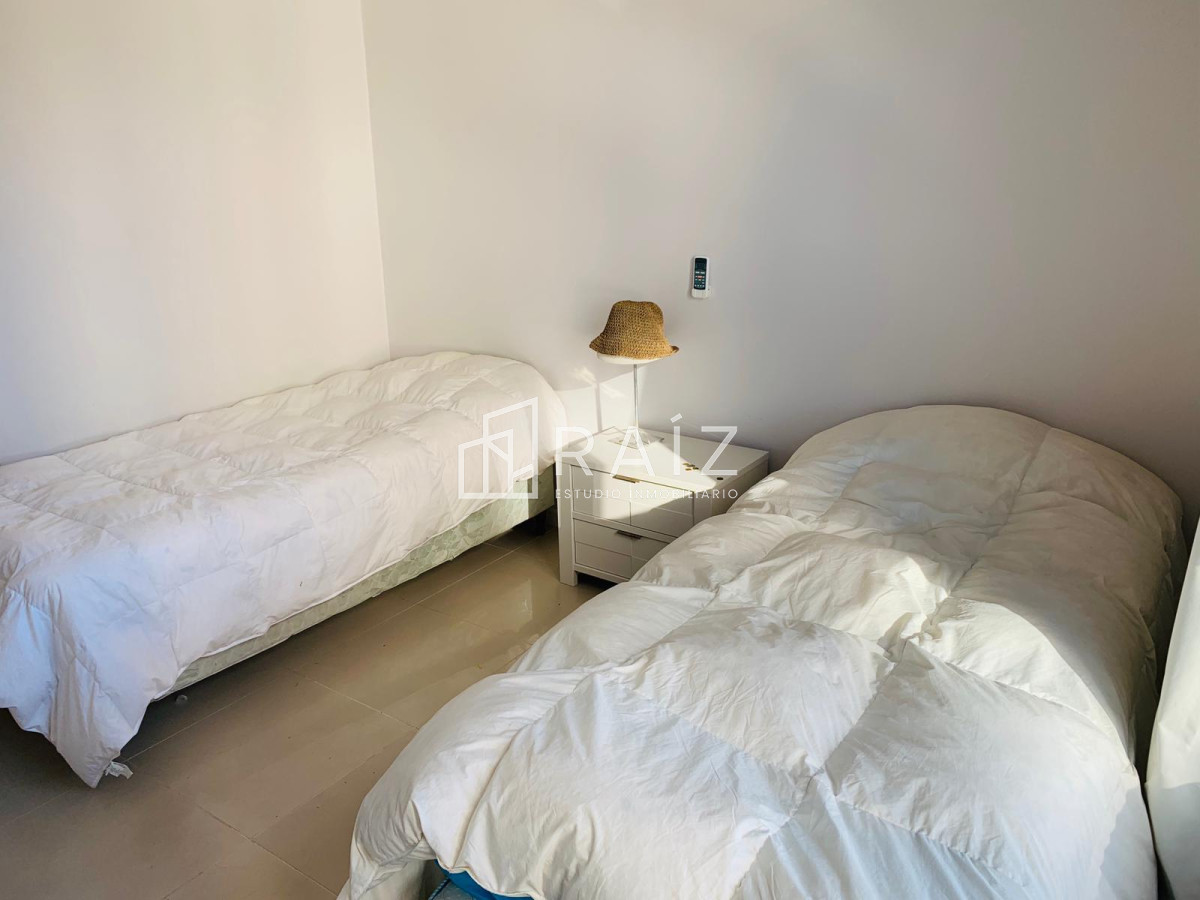 Apartamento ID.10393 - APARTAMENTO EN VENTA 3 DORMITORIOS + DEPENDENCIA BRAVA