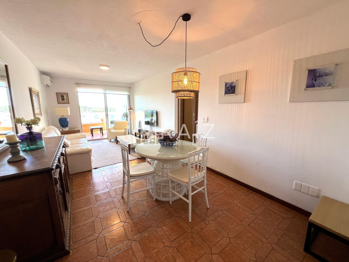 Apartamento ID.11382 - VENTA APARTAMENTO 2 DORMITORIOS Y DEPENDENCIA  ROOSEVELT